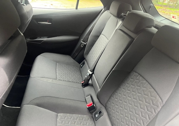 Toyota Corolla cena 69890 przebieg: 169000, rok produkcji 2020 z Czaplinek małe 121